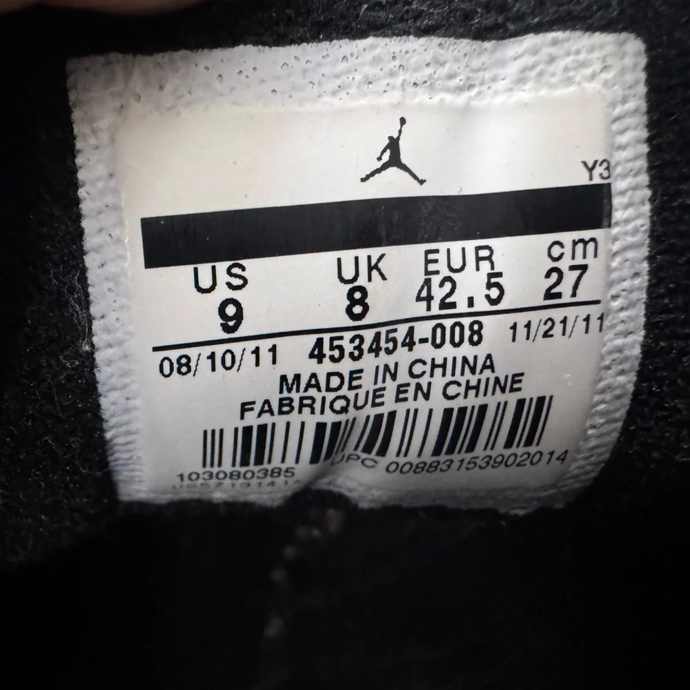 Size 9- Jordan Team Elite 3‎ Low Black Concord